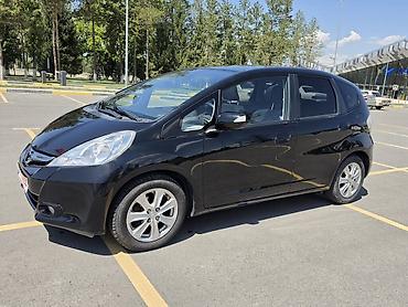 Унаа: Honda Jazz: 2012 г., 1.3 л, Гибрид, Хетчбек — 3