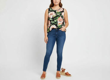 bluzki w serek plus size: H&M, Жіноча блуза, розмір 2XL на lalafo.pl bluzki w serek plus size: H&M, Жіноча блуза, розмір 2XL