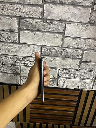 iphone 8 silver: IPhone 11, Qara, Face ID — 4