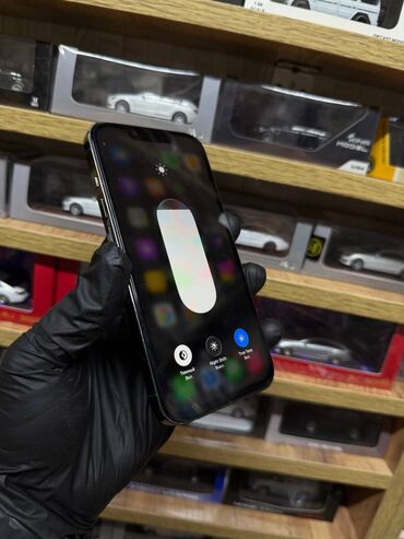 Apple iPhone: IPhone 13 Pro, Б/у, 128 ГБ, Space Gray, Защитное стекло, Чехол, 77 % — 10