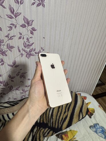 Apple iPhone: IPhone 8 Plus, Б/у, 64 ГБ, Розовый, Защитное стекло, Чехол, 100 %