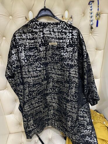 Ziyafət donları: Paltarların hər biri ideal veziyyetdedi 1-2 defe qeyinilib. Qiymət — 15