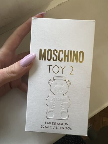 Zenski parfem Moschino Toy2 /50ml. Kupljen u Jasminu za 10.000rsd