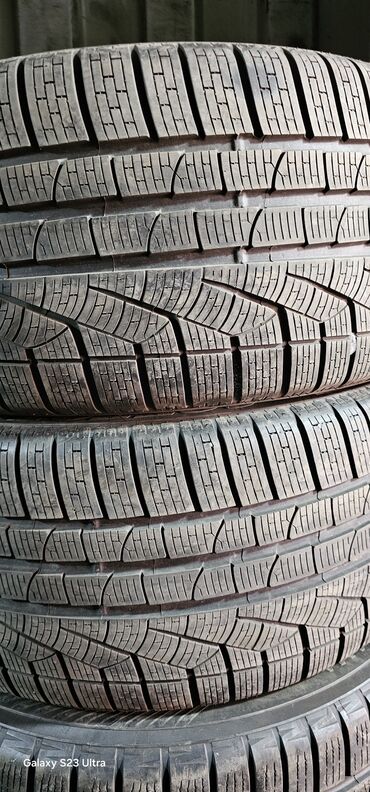 Шины: Шины 275 / 35 / R 20, Зима, Б/у, Пара, Легковые, Германия, Pirelli