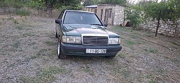 audi 80 1.8: Mercedes-Benz 190 (W201): 2 l | 1991 il Sedan — 1