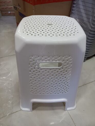 Stullar: Hər növ stullarin və tabletkalarin topdan və pərakəndə satişi — 10