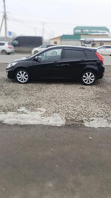 Hyundai: Hyundai Solaris: 2012 г., 1.6 л, Автомат, Бензин, Хэтчбэк — 2