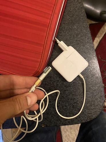 macbook air 2015: Apple MacBook Air 13" – Model A1369 (2011) Xüsusiyyətlər: - Ekran — 1
