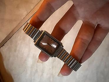 Klassik üslublu kvadrat qol saatı - Korpus: metal, kvadrat forma at lalafo.az — 2 Klassik üslublu kvadrat qol saatı - Korpus: metal, kvadrat forma — 2