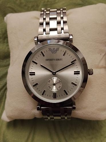 ninebot g30: Emporio Armani qol saatı Zərif və minimal dizayna malik Emporio — 1