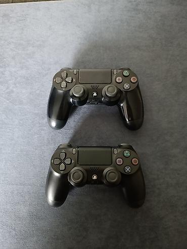Sony PlayStation: Прошитый Playstation 4,с двумя джойстиками и всеми нужными проводами — 4