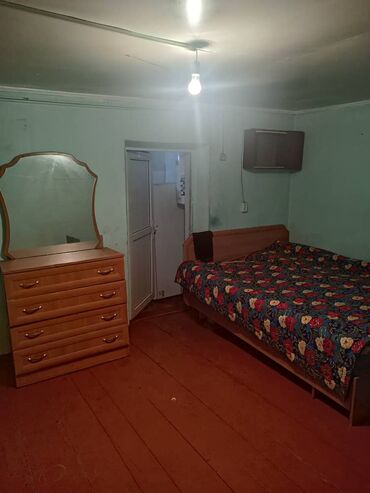 Долгосрочная аренда домов: 50 м², 3 комнаты, Бронированные двери, Парковка, Забор, огорожен