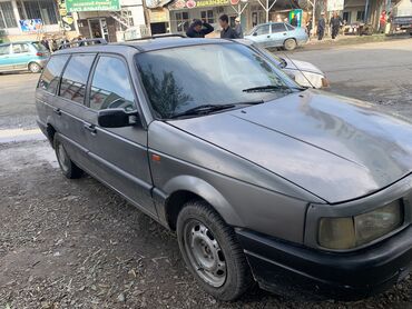 Volkswagen: Volkswagen : 1990 г., 1.8 л, Механика, Бензин, Универсал