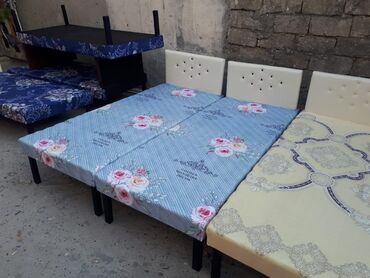 Çarpayılar: Yataq
Hazirlari var 6 Ay zəmanet vetilir
Catdrilma var munasib qymete — 2