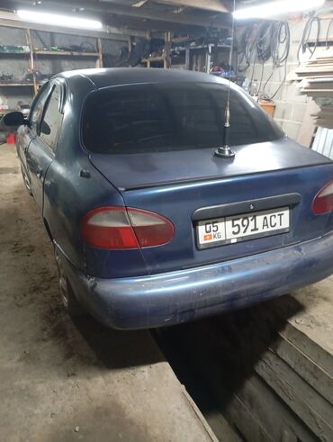 Daewoo: Daewoo Lanos: 1997 г., 1.5 л, Механика, Бензин, Седан