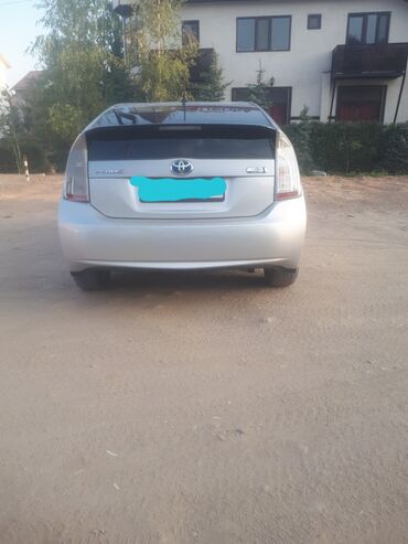 запчасти на корейские авто конт 15г бишкек фото: Toyota Prius: 2012 г., 1.8 л, Автомат, Гибрид, Седан
