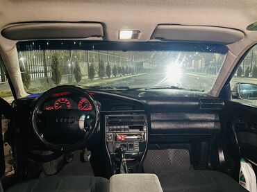 Audi: Audi A6: 1995 г., Механика, Бензин — 10