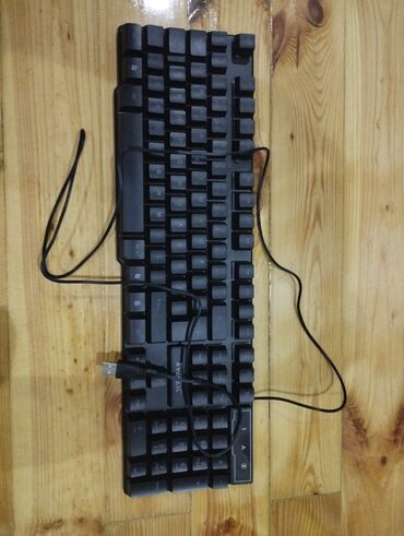 komputer işləri: Mouse & Keyboard + Logitech Mousepad.
İş və oyunlar üçün idealdır