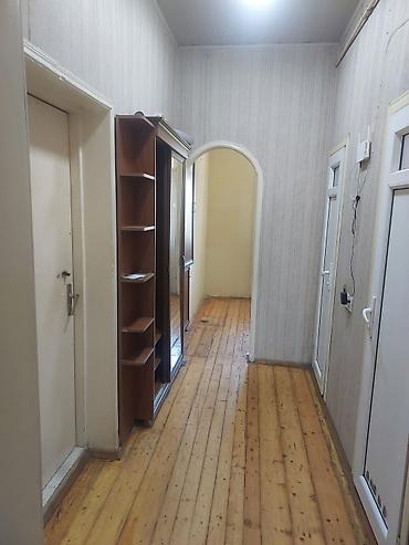 квартира 3 комнатная: 2 otaqlı mənzil – 2 balkonlu ayri ayri hamam tualet 3 cu mertebe — 6