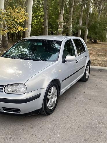 Унаа сатуу: Volkswagen Golf: 1999 г., 2 л, Кол менен иштөөчү, Бензин, Хетчбек — 3