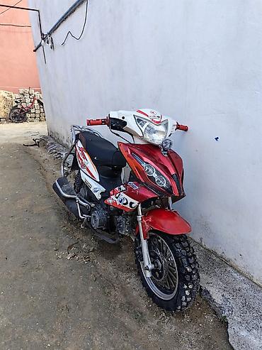 2 tekerli scooter: Skuter/Səfər mopedi – off-road təkərlərli - Korpus: qırmızı-ağ rəng — 3