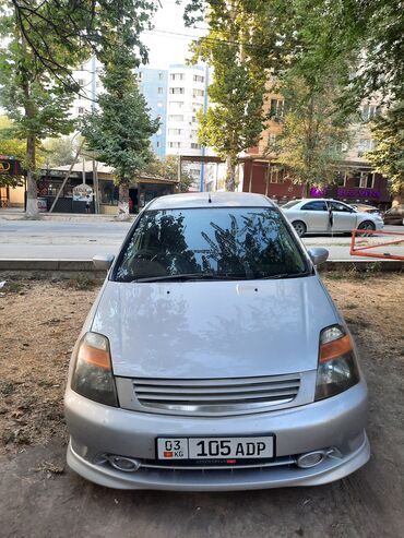 срочно продаю хонда стрим: Honda Stream: 2001 г., 2 л, Автоматические, Бензин, Универсал