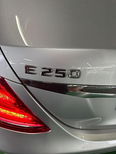 byd e9 1: Mercedes-Benz E-Class: 2019 г., Седан — 4