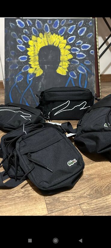 ювелирные изделия из золота: Барсетки Lacoste в lux качестве всё фурнитуры один в один продаю