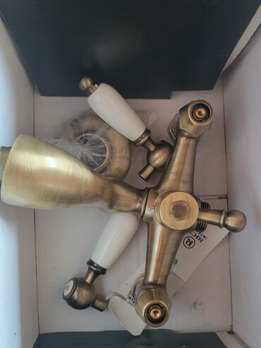 Duş üçün kranlar: Salam temiz buronza heresinen 2 desdi cox baha almlṣam tek tek — 8