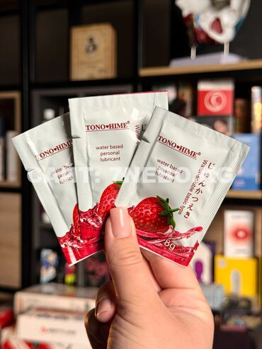 Товары для взрослых: Интимный лубрикант TONOHIME с клубничным вкусом — увлажняющий и