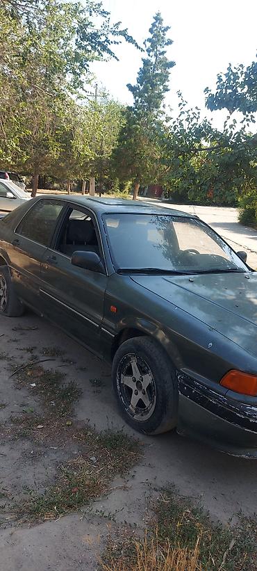 galant: Mitsubishi Galant: 1991 г., Седан — 2