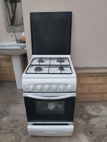 qapi ucun setkalar: Qaz sobası və plitə - 4 gözlü qaz plitəsi: üst hissədə metal qəfəs