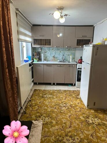 Продажа домов: Полдома, 65 м², 3 комнаты, Собственник, Косметический ремонт