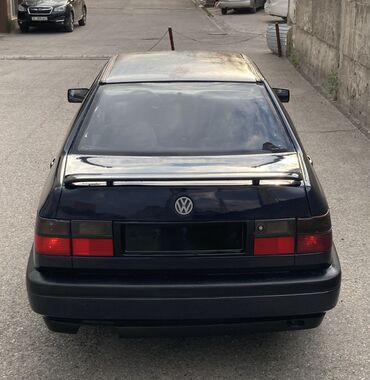 Volkswagen: Volkswagen Vento: 1992 г., 1.8 л, Бензин