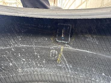 Шины: Резина ROADX 3 штуки 2 шт - 275/35/R20 1 шт - 275/40/R20 Есть латки — 15