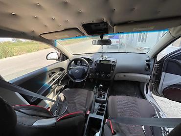 Kia: Kia Ceed: 1.6 l | 2007 il Hetçbek — 5