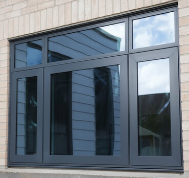 окно алюминий: Алюминиевые окна с тонкими профильными рамами и верхними фрамугами -