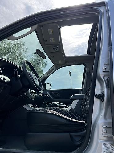 Mazda: Mazda Tribute: 2004 г., 2.3 л, Механика, Бензин, Кроссовер — 9