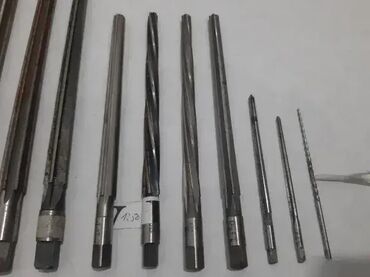 Ostali uređaji: Razvrtaci konusni 1:50 - 26mm, 25mm, 14mm, 11mm, 7mm, 6mm, 3mm, 2,5mm — 8