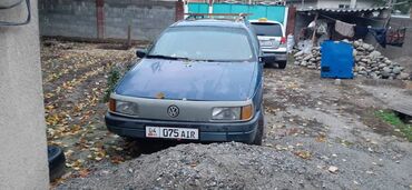 Volkswagen: Volkswagen Passat: 1989 г., 1.6 л, Механика, Бензин, Универсал