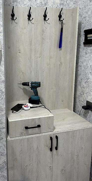 set mebel: İşlənmiş, Düz TV altlığı, Polkalı — 2