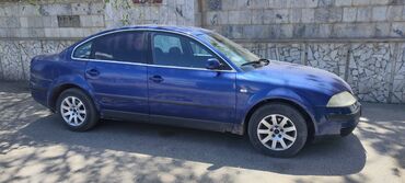 Volkswagen: Volkswagen Passat: 2002 г., 2 л, Механика, Бензин, Седан