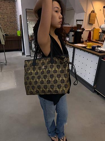 вивьен вествуд: Original Tote bag Vivienne Westwood (идеальна на каждый день, вмещает — 4
