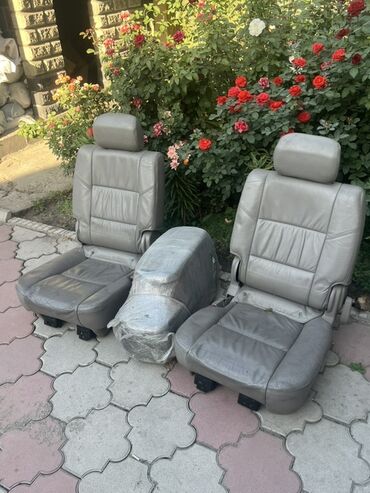 сидение на 2107: Орундуктар комплектиси, Булгаары, Toyota 2005 г., Колдонулган, Оригинал