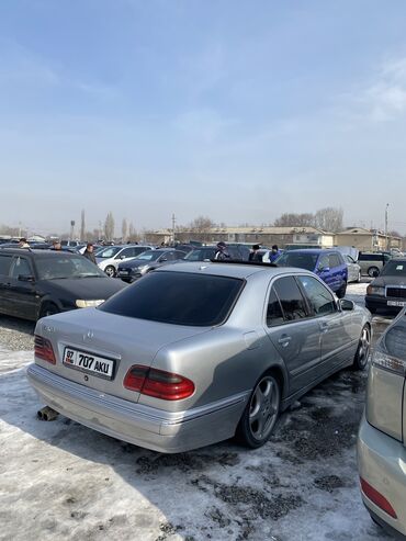 трактор 1025 2: Mercedes-Benz E-Class: 2001 г., 4.3 л, Автомат, Бензин, Седан