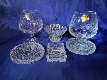 Kuhinjski setovi: Servis nov -ti i ja- kristal,Zajecar za dvoje. 70te. Set za — 4