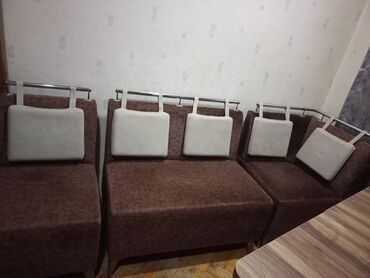 kunc divanlar işlenmiş: Угловой диван, Б/у