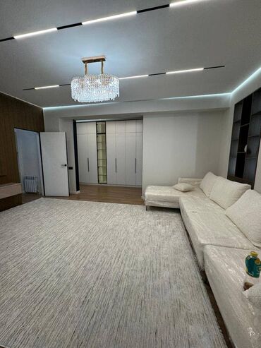 квартира с подселением район политех: 2 бөлмө, 80 кв. м, Элитка, 4 кабат, Дизайнердик ремонт