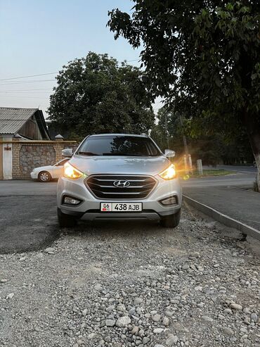 сабвуфер колонки: Hyundai ix35: 2015 г., Кроссовер
