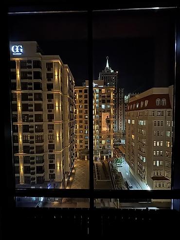 почасовой офис: Сдаю The entire office: 57 м², В бизнес центре, С ремонтом, High ceilings — 6